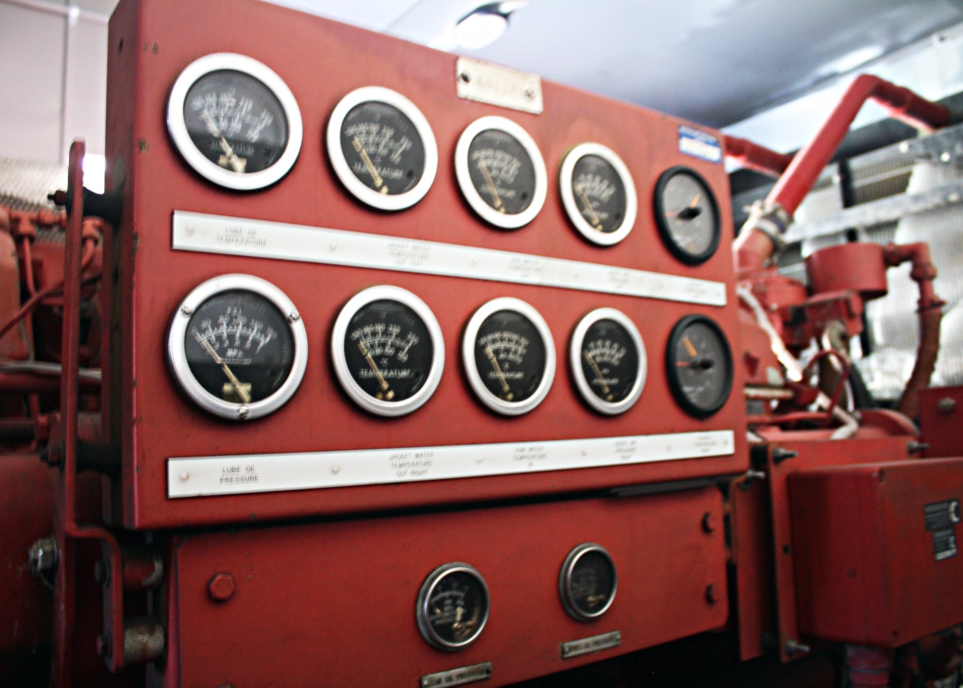 1800kVA Pre-owned GEC Dorman Enclosed Generator Set (U640)-9