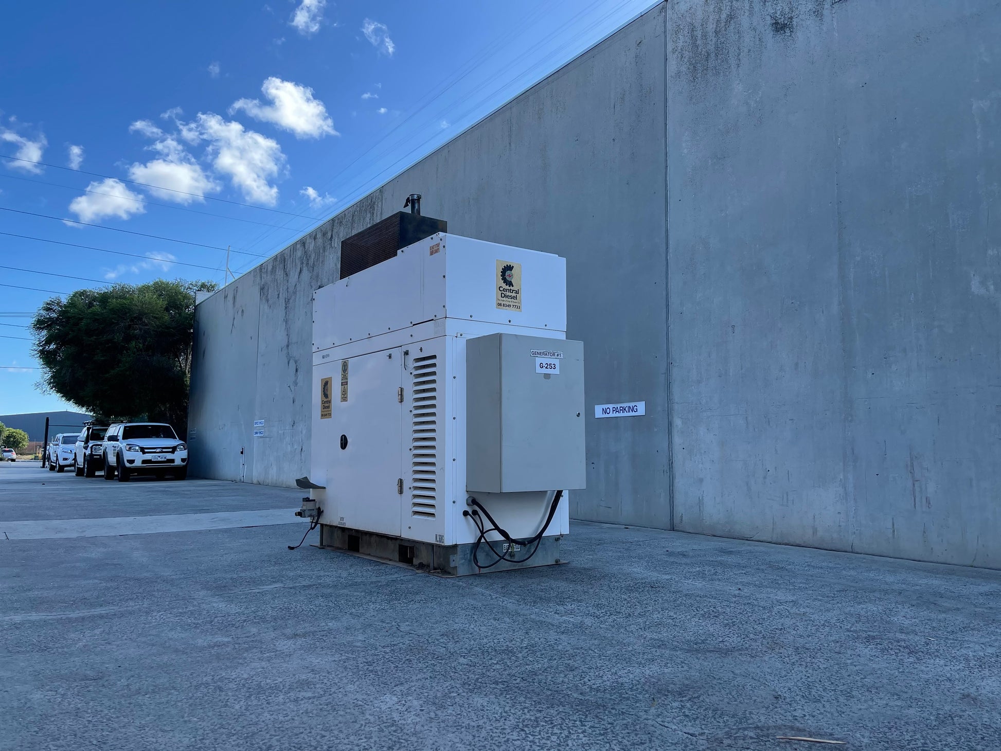 40kVA Pre-owned Deutz Enclosed Gas Generator Set (U659)-2