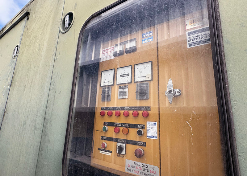 640kVA Pre-owned Caterpillar Enclosed Generator (U814)-5